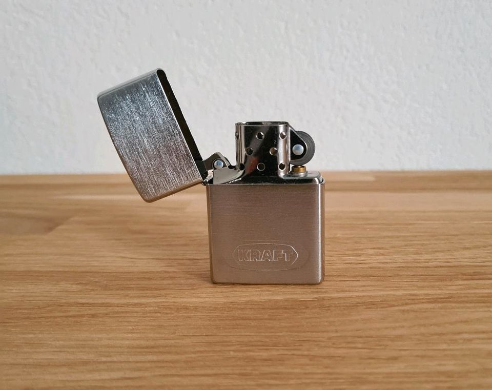 Zippo Feuerzeug Merchandise Kraft Brand Werbezippo Zippo XIII in Weingarten