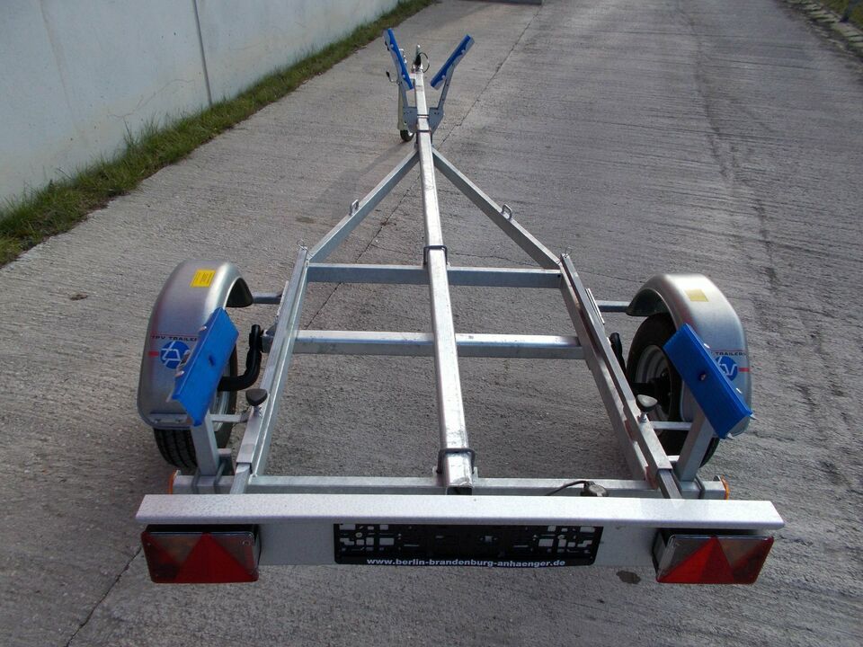 Böckmann TPV Bootstrailer BA 550 kg 100 km/h Bootsanhänger in Lutherstadt Wittenberg