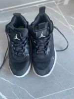 Nike Jordan Jumpman 2020 schwarz weiß Größe 44,5 Nordrhein-Westfalen - Neuss Vorschau