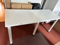 Schwerer wertiger Tisch mit 5x stabilen massiven Beinen Berlin - Reinickendorf Vorschau