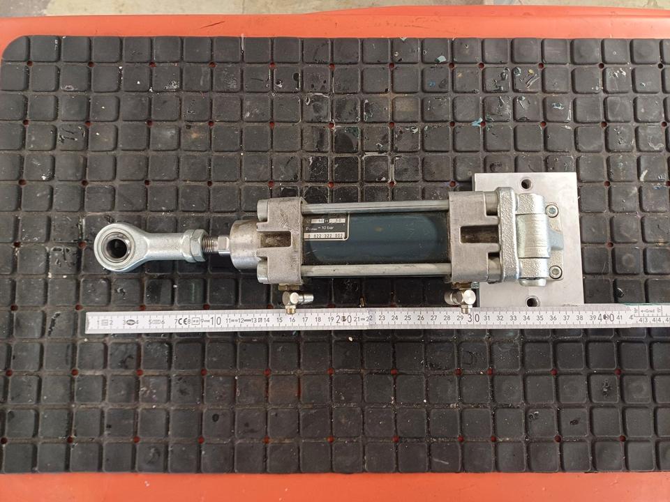 Bosch 0 822 322 002 Pneumatikzylinder 0822322002 Ø50 Hub 50mm in Rottweil