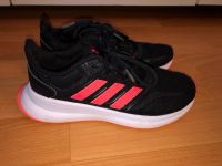 Adidas Sneaker / Turnschuhe Größe 35 1/2 Nordrhein-Westfalen - Schwelm Vorschau