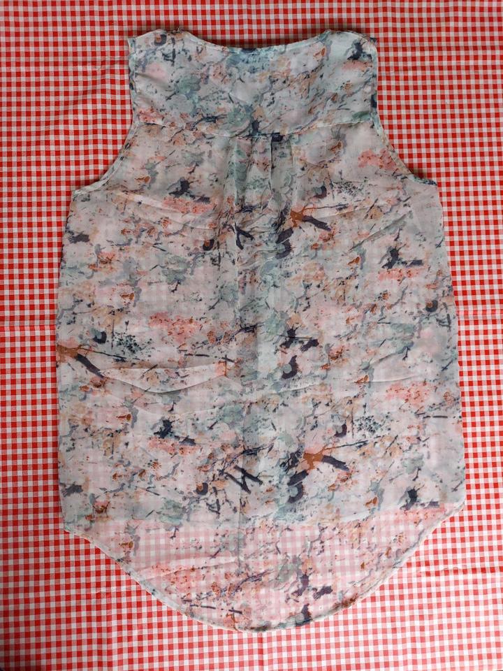 Top khujo Esprit only Review Spitze Perlen Blumen Gr. M/L in Weilheim an der Teck