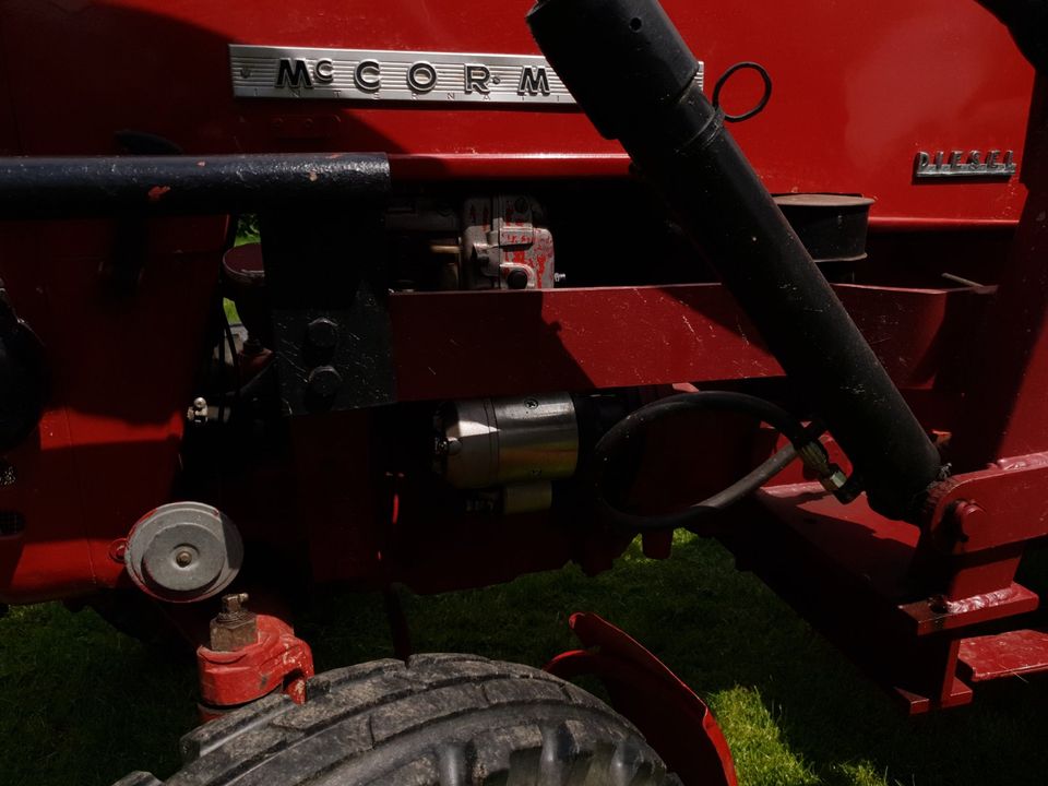 McCormick D320 in Markt Indersdorf