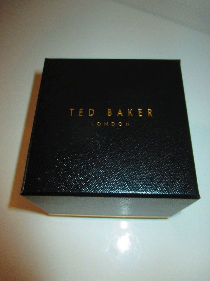 Ted Baker London Uhren Box Vers. 4.00€/ ohne Inhalt in Blankenfelde-Mahlow