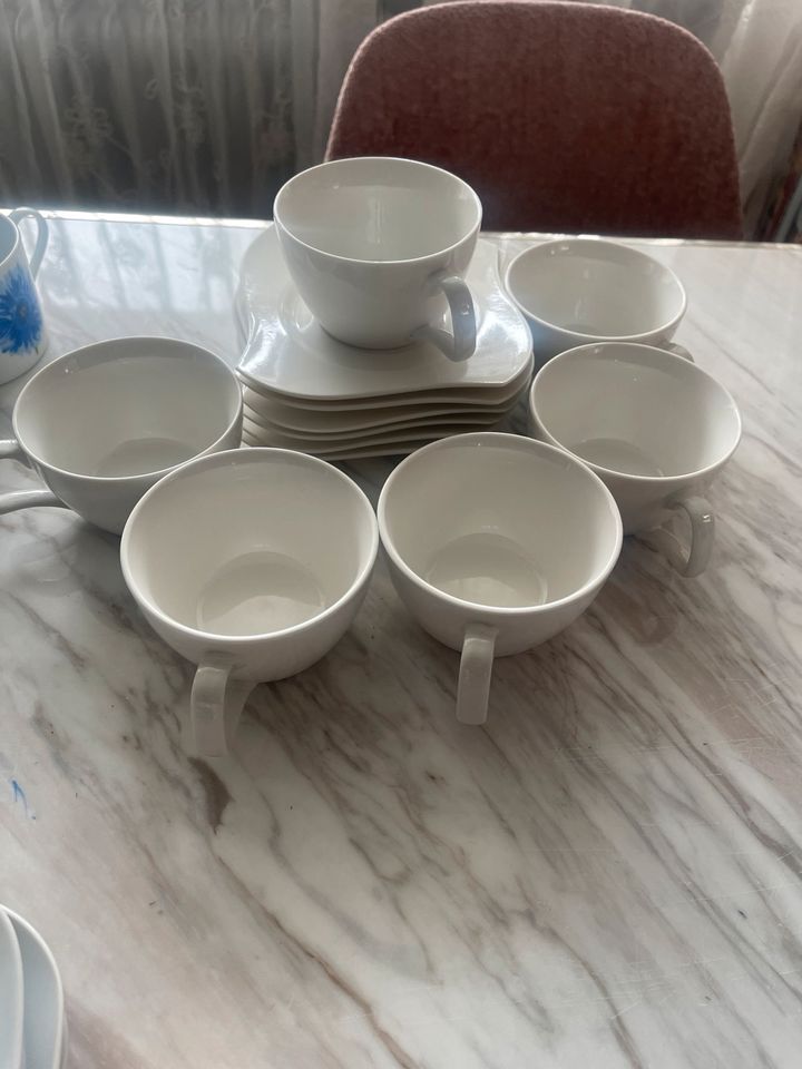 Tassen-Set Tee Cappuccino Kaffee becher mit Untertassen in München