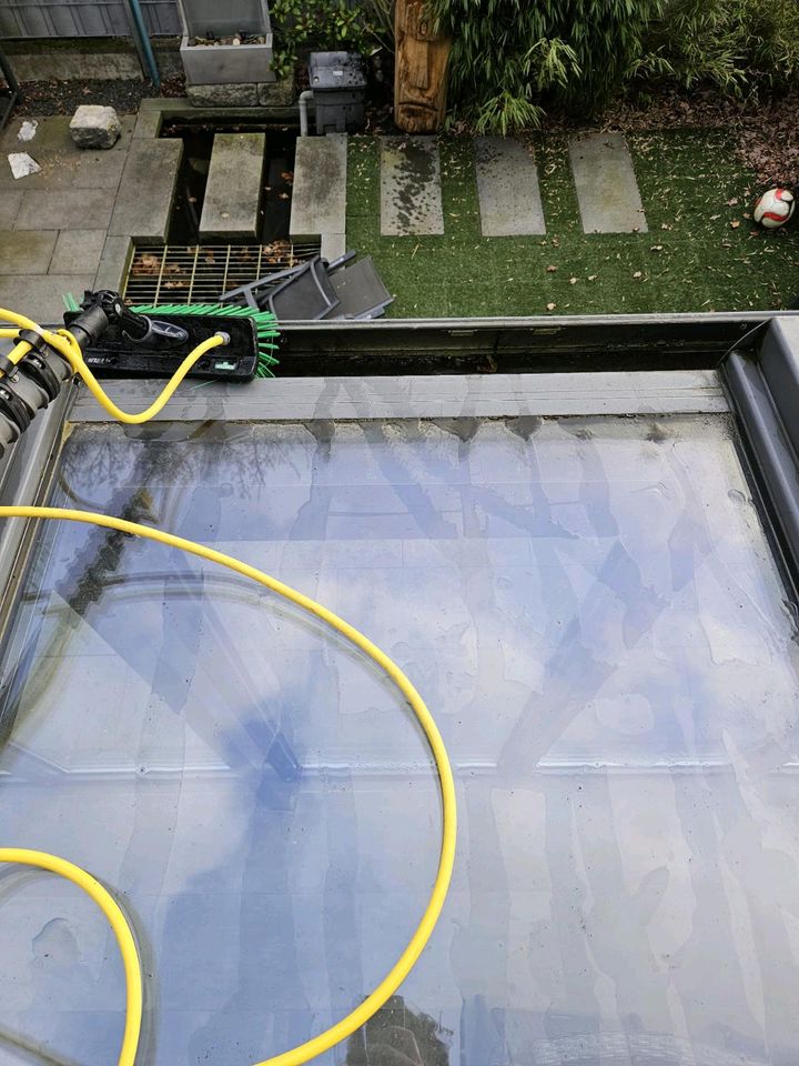 Professionelle Fensterputzer Glasreinigung Wintergarten in Kerpen