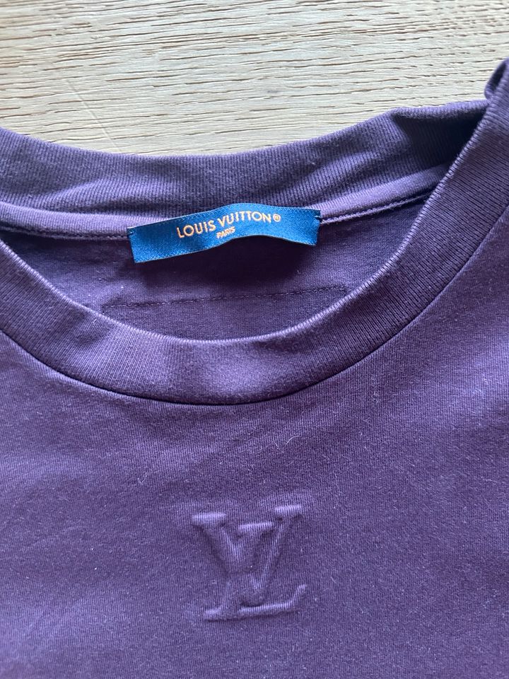 Louis Vuitton Herren t-Shirt aktuelle Kollektion L wieneu in Berlin