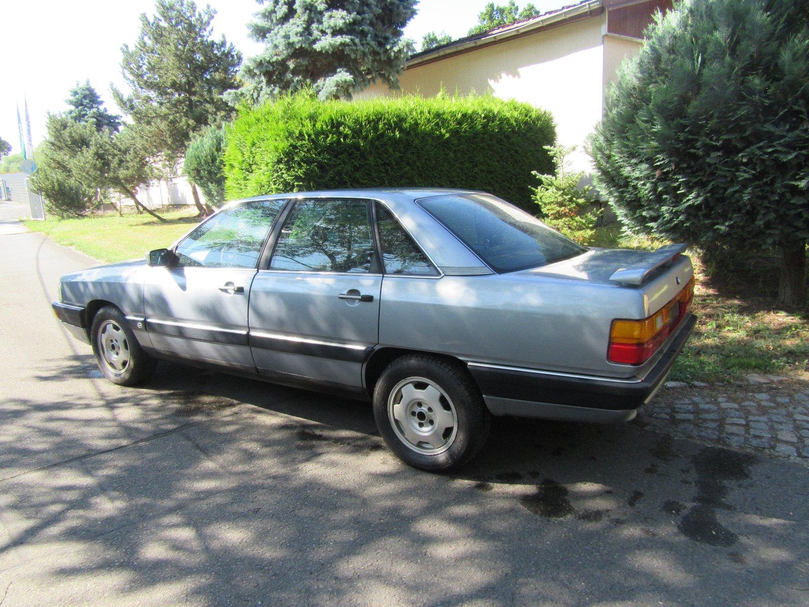 Abbildung des Autos AUDI 200 Quattro Turbo