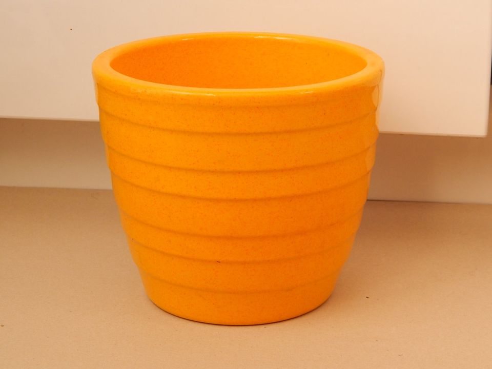 Blumentopf gelb orange-gelb gesprenkelt Höhe 13,3 cm / Ø 15,4 cm in Hattersheim am Main