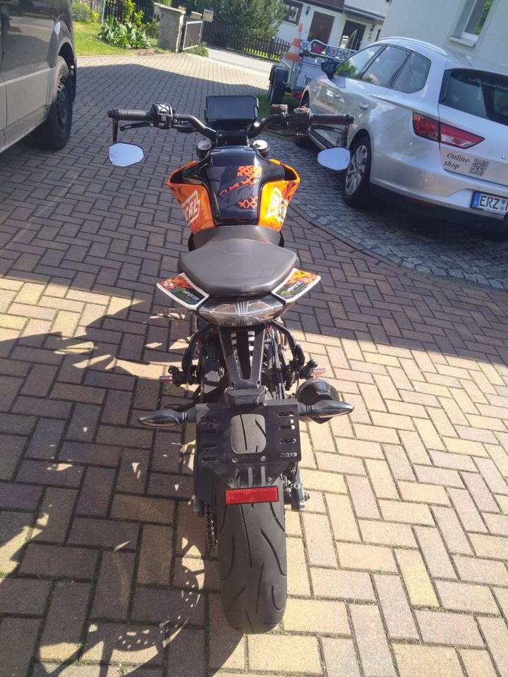 KTM Duke 125 (SERVICE NEU) Naked Bike A1 Motorrad B196 in Neukirchen/Erzgeb