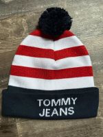 Neue originale Tommy Jeans Beanie Mütze blau rot weiß gestreift Niedersachsen - Hemsbünde Vorschau