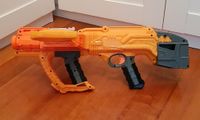 Nerf Blaster mit 2 Magazinen Baden-Württemberg - Öhringen Vorschau