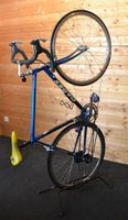 Fahrradständer 63 x 43 cm für Rennrad- Fahrrad vertikal aufhängen Niedersachsen - Großenkneten Vorschau