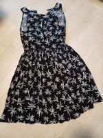Kleid Gr.158 Mädchen Palmen Nordrhein-Westfalen - Dinslaken Vorschau