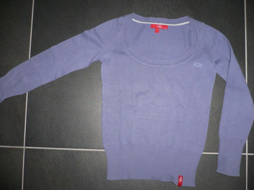 Pullover Mädchen edc Esprit 128 /134 sehr guter Zustand in Heusweiler