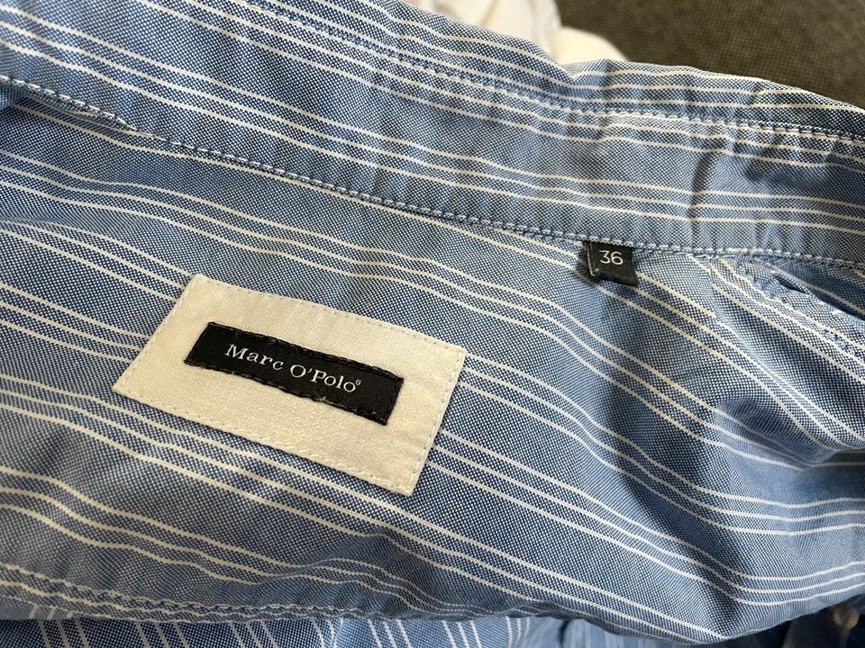 Marc O‘Polo Bluse Mossa hellblau/weiß gestreift Gr. 36 in Soest