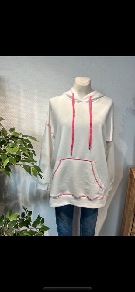 Hoodie in weiss mit pinker Stickerei made in Italy neu in Essen