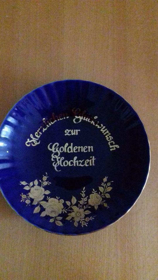 Teller Echt Kobalt mit Echt Gold Bavaria Porzellan Germany in Kamenz