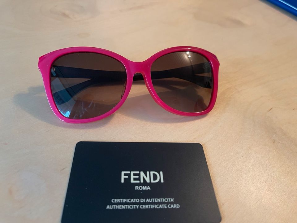 Originale FENDI Sonnenbrille NEUE in Erkrath