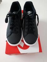 Nike Court Royale Gr. 36,5 Neu Saarland - Bexbach Vorschau