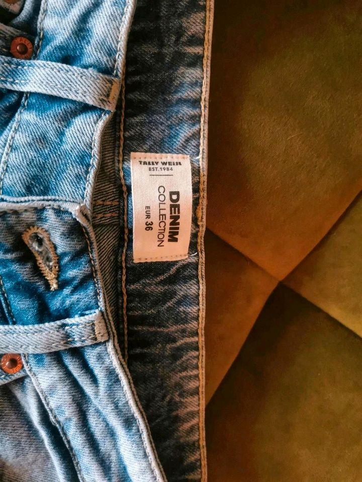 2xJeans neu 36+S in Freiburg im Breisgau