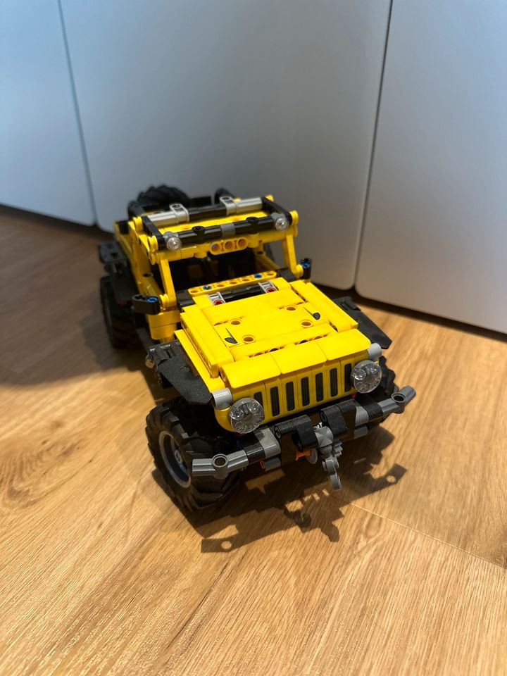 Lego  Technik Jeep Wrangler 42122 in Köln