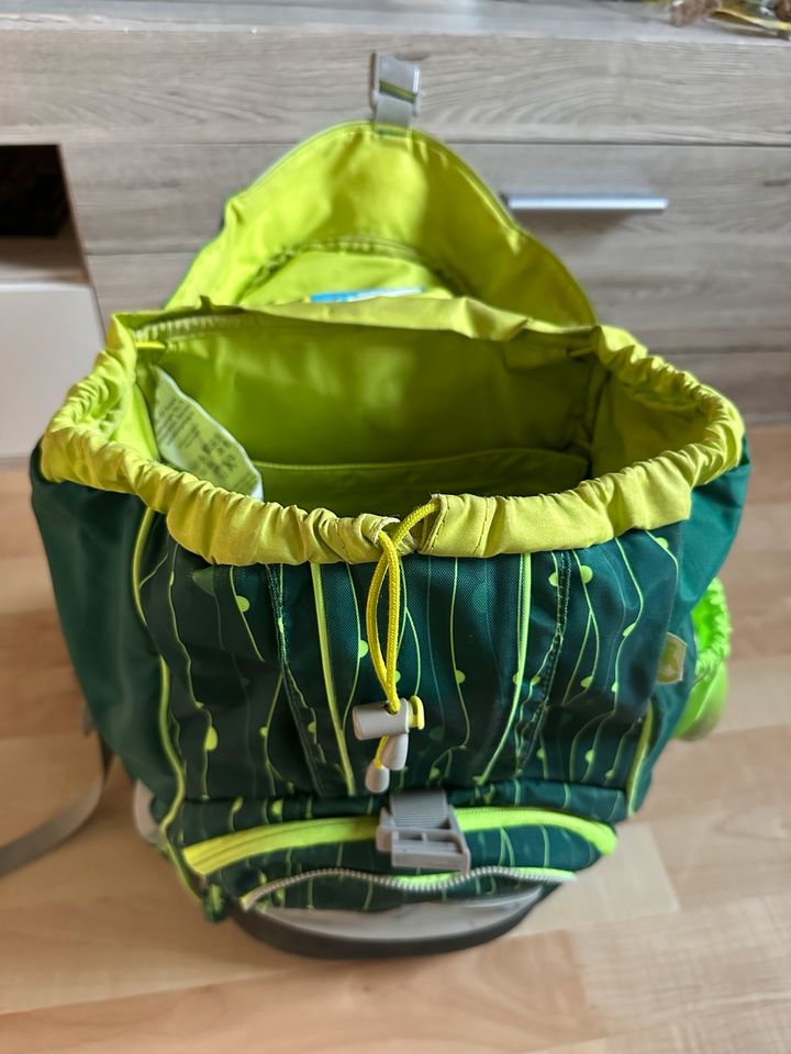 ergobag PACK Schulrucksack-Set „RambazamBär“ in Lommatzsch