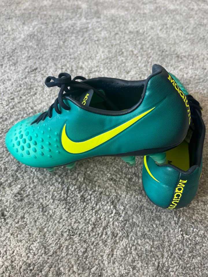 Nike Magista Opus Elite 43 grün in Chemnitz