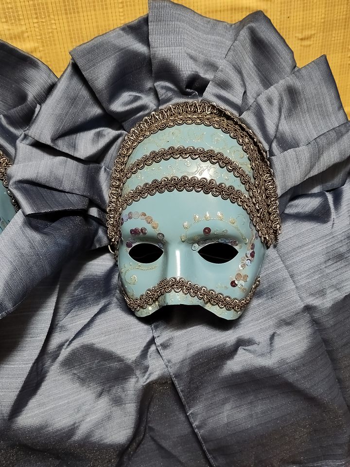 Theater - Venezianische Masken in Hamburg