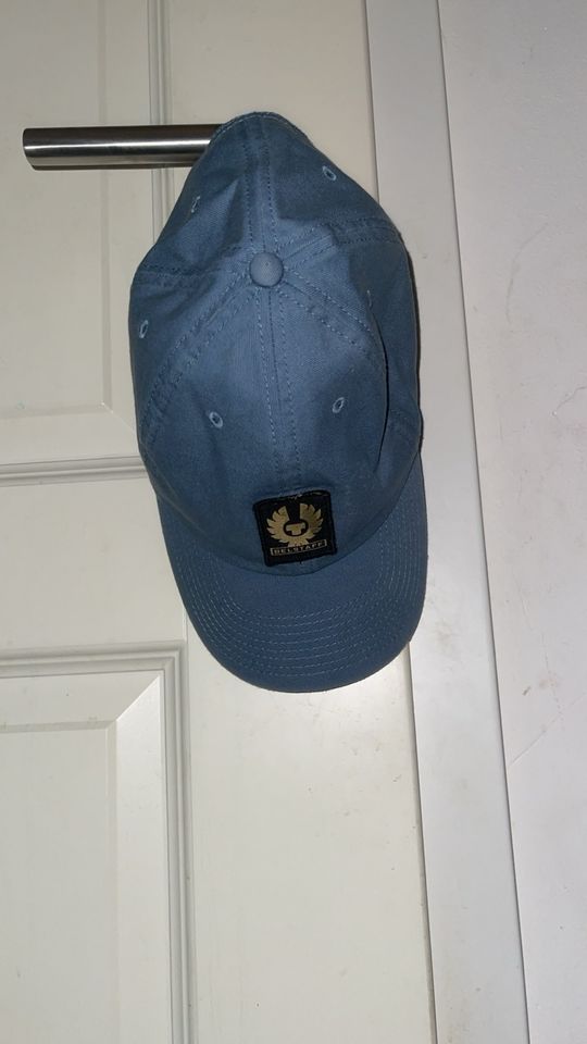 Belstaff cap in Hamburg