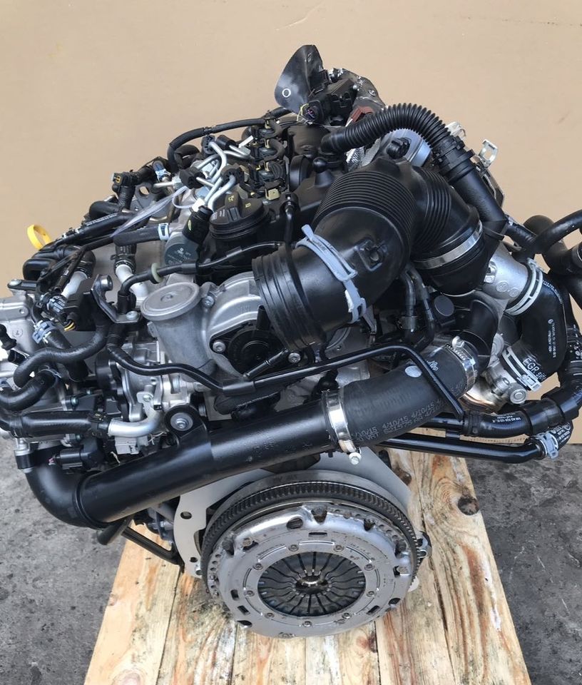 ✔️ Motor CRK 1.6 TDI VW SEAT AUDI SKODA 23TKM KOMPLETT in Berlin