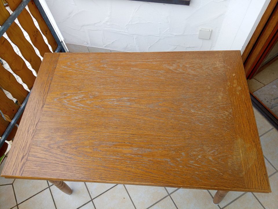Praktischer Holztisch Ausziehbar Vintage in Neuffen