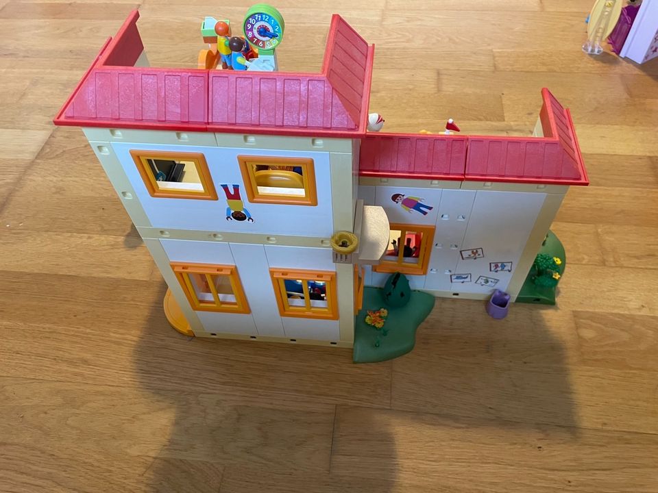 Playmobil Wohnhaus mit viel Zubehör in Schorfheide