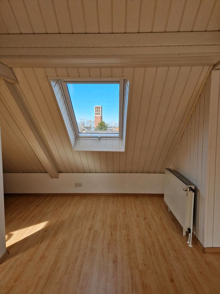 Dachgeschoss Wohnung zu vermieten ab sofort 1Zimmer in Linnich