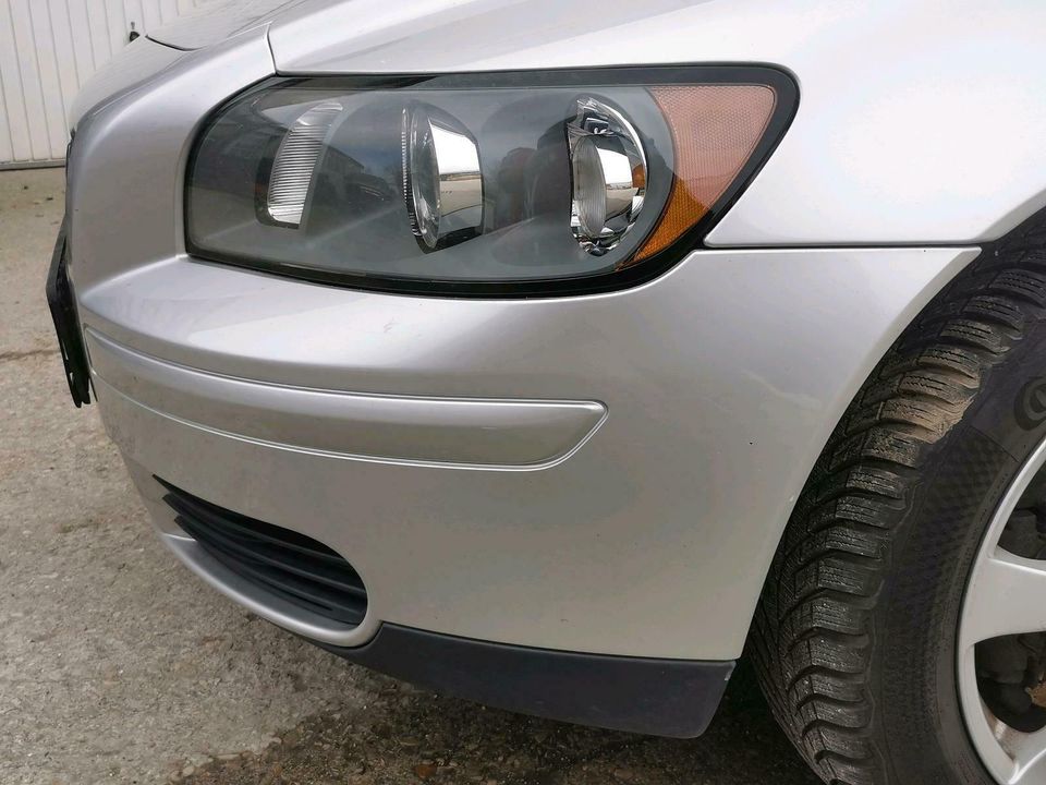 Stoßstange vorne - VOLVO V50 S40 - Silber 426 Front Stoßfänger in Lippstadt