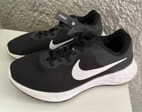 NIKE SNEAKER LAUFSCHUHE GR. 40,5 REVOLUTION Saarland - Marpingen Vorschau