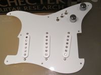 Schecter Pickguard F400 passend für Strat Stratocaster Nordrhein-Westfalen - Herne Vorschau