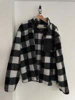 Teddybärjacke von Review – Schwarz-Weiß, Größe XL Nordrhein-Westfalen - Erftstadt Vorschau