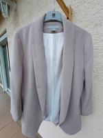 Damenblazer H&M Größe 38 in der Farbe Flieder Hessen - Gründau Vorschau