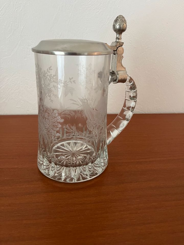 Retro Bierglas mit Deckel/ Bierkrug geschliffen mit Waldmotiv 3St in Bobitz