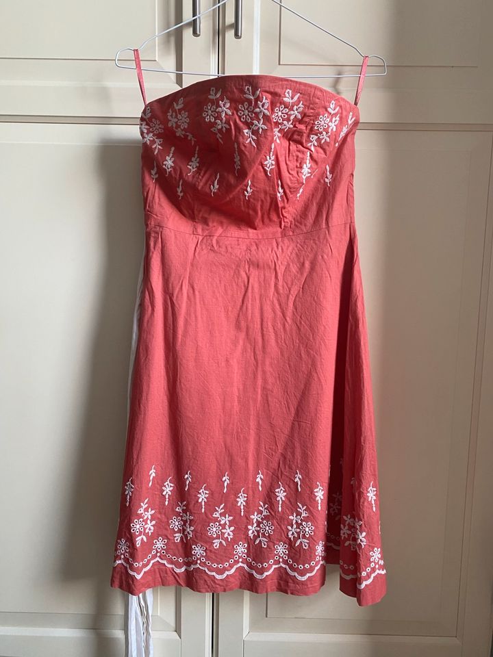 Trägerloses Sommerkleid von Orsay in Garbsen