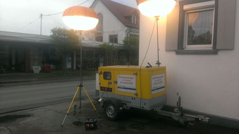 Arbeitsbühne Hubsteiger Kühlanhänger Stromaggregat zu vermieten in Ihringen