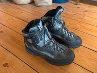 Hanwag Bergschuhe Wanderschuhe Kat. B/C GTX Gr. 43 Hessen - Wabern Vorschau
