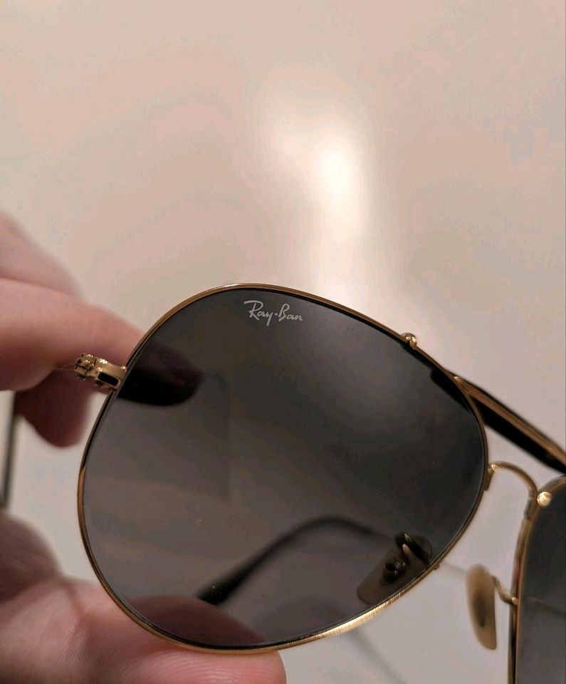 Original Ray Ban Damen Sonnenbrille mit Hülle, sehr guter Zustand in Schwäbisch Gmünd