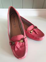 Tamaris Echtleder Mokassins Loafer Slipper Klassiker Gr. 38 Schwerin - Krebsförden Vorschau