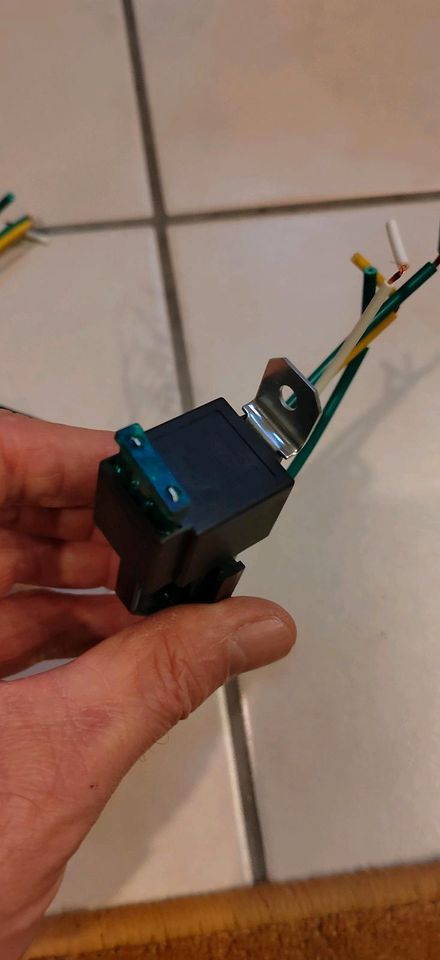 Auto Ladegerät Zigarettenanzünder Adapter USB KFZ Verteiler in  Nordrhein-Westfalen - Werne, Ersatz- & Reparaturteile