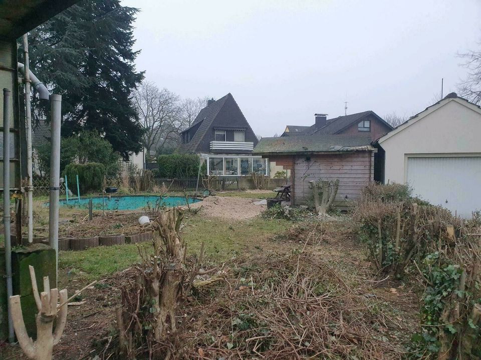 Sturmschaden Baumfäller Wurzelentfernung Baum Garten Unwetter in Mülheim (Ruhr)