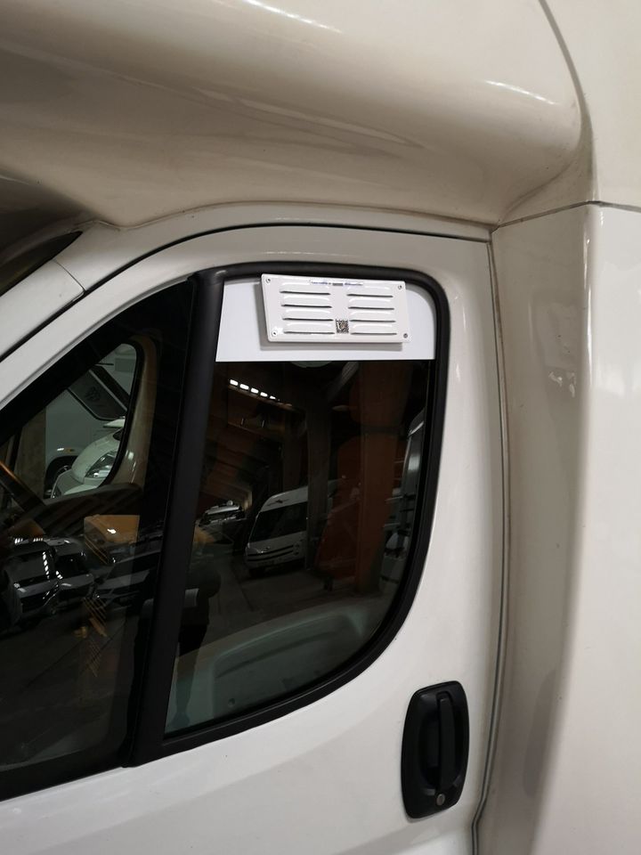 KLIMAANLAGE NACHRÜSTEN COOLMASTER AIRSTREAM FORD TRANSIT AB 2000 in Weyhe