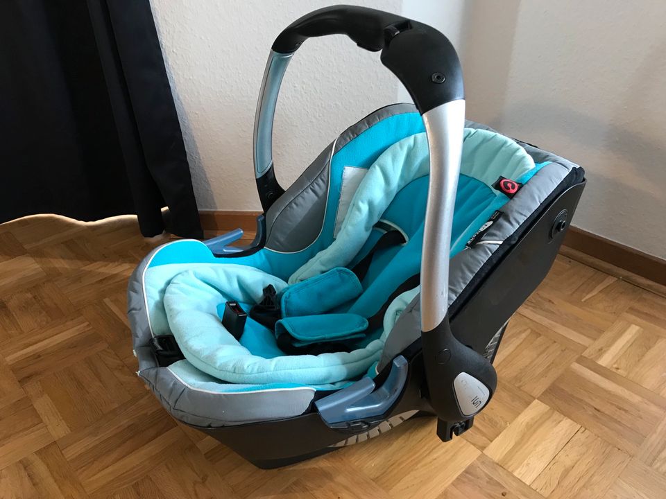 Babyschale Kindersitz für Neugeborene Concord Neo in Magdeburg